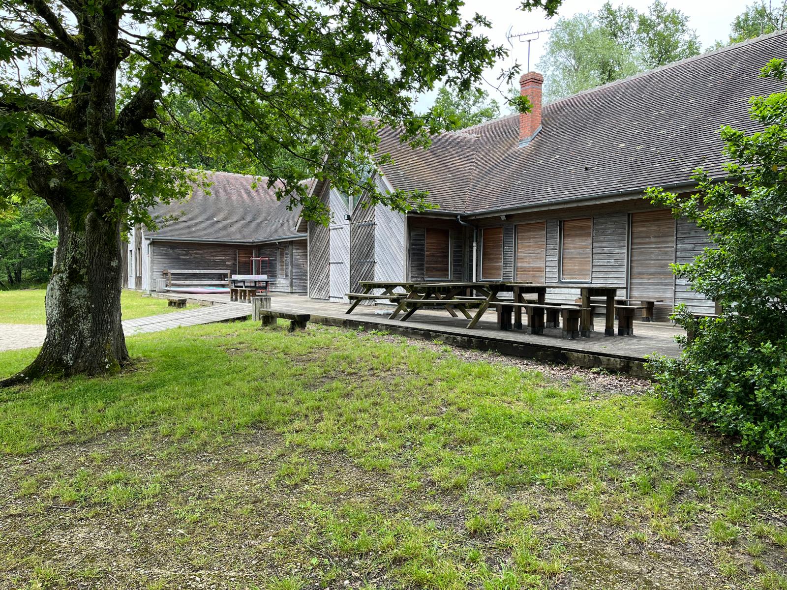 Bâtiment annexe repas chambres
